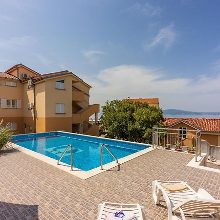 Apartmani Jaric Novi Vinodolski Buitenkant foto