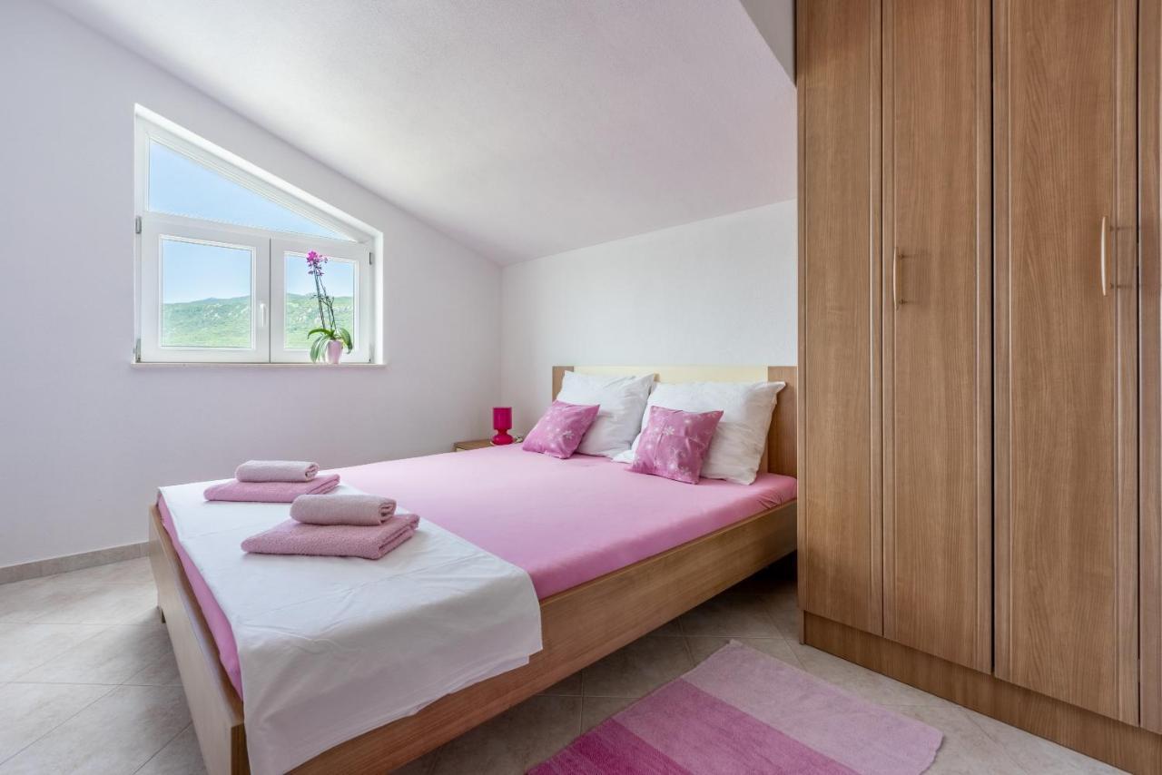 Apartmani Jaric Novi Vinodolski Buitenkant foto