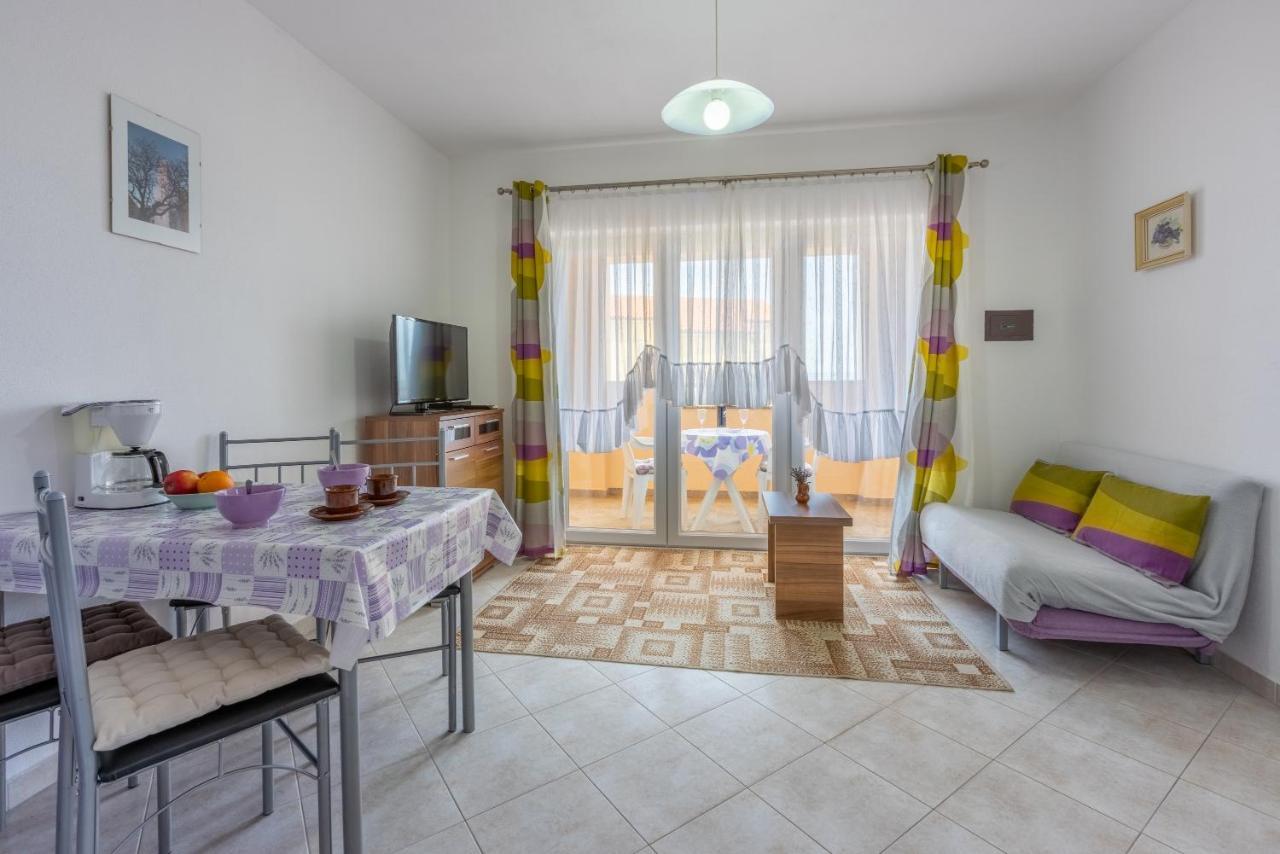 Apartmani Jaric Novi Vinodolski Buitenkant foto