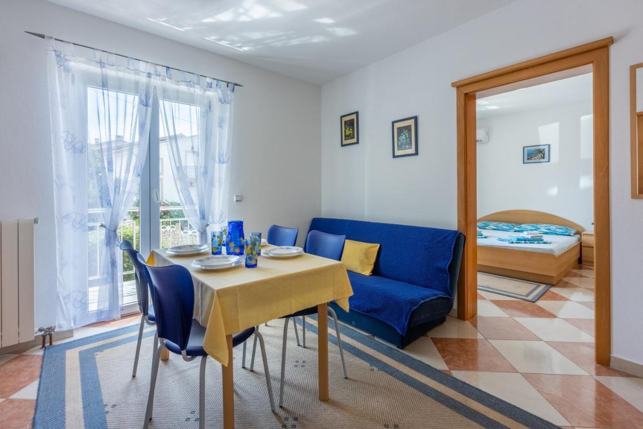 Apartmani Jaric Novi Vinodolski Buitenkant foto
