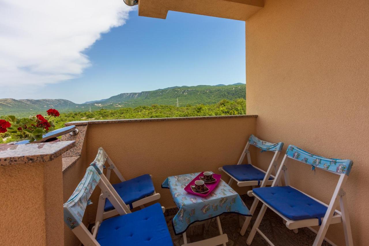 Apartmani Jaric Novi Vinodolski Buitenkant foto