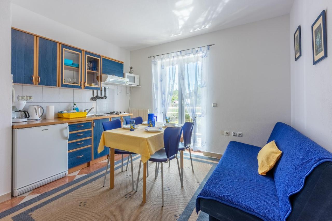 Apartmani Jaric Novi Vinodolski Buitenkant foto