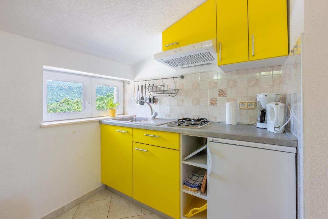 Apartmani Jaric Novi Vinodolski Buitenkant foto