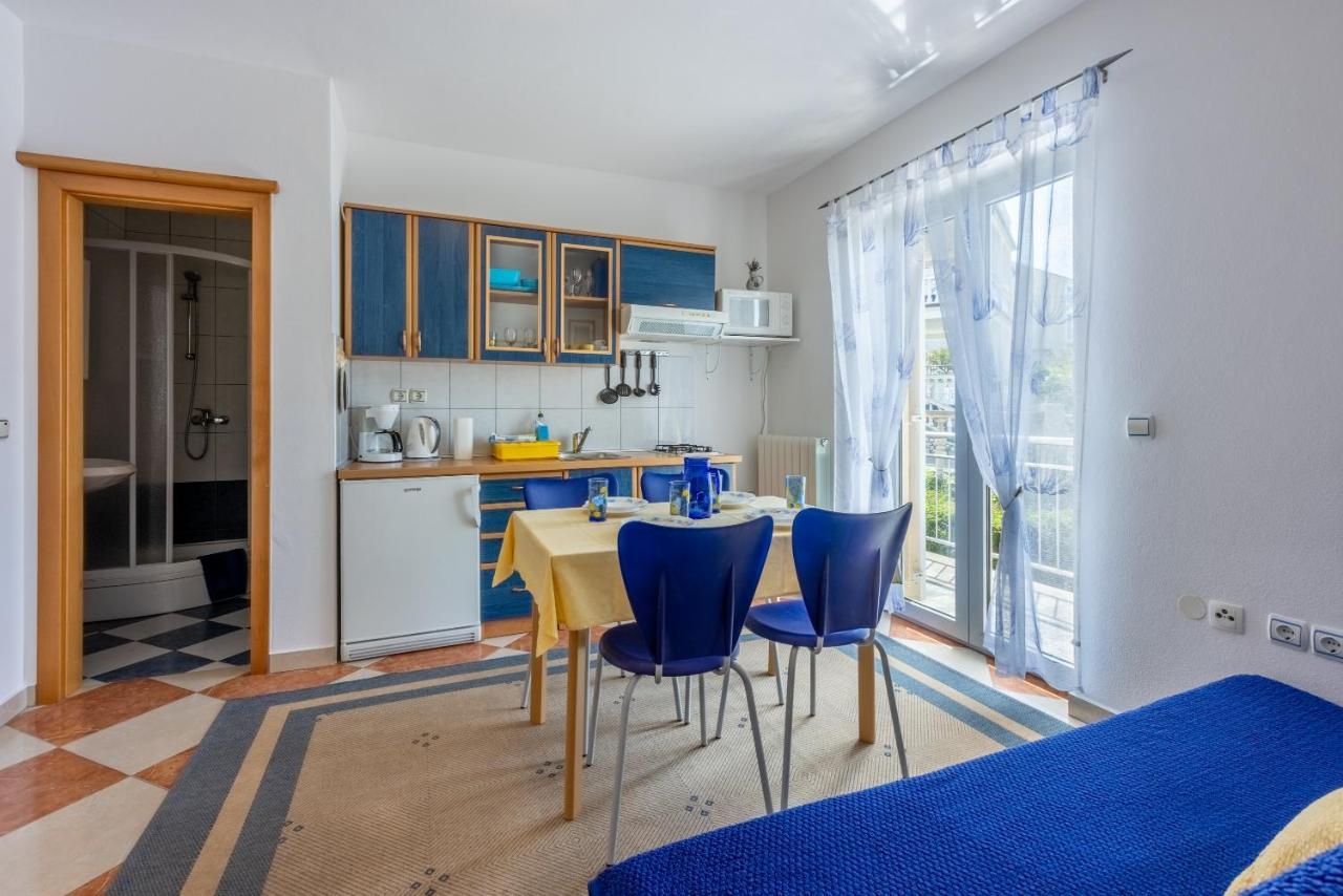 Apartmani Jaric Novi Vinodolski Buitenkant foto