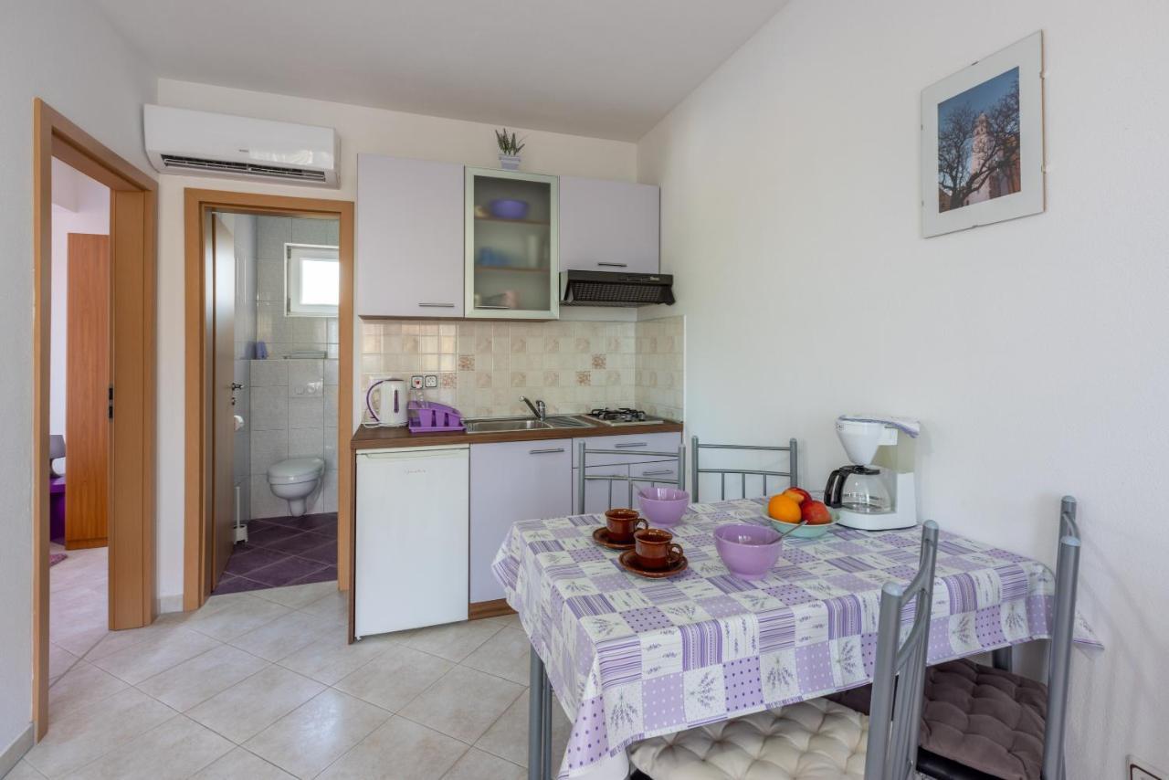 Apartmani Jaric Novi Vinodolski Buitenkant foto