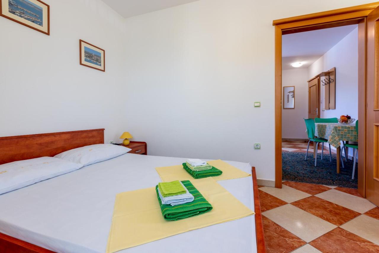 Apartmani Jaric Novi Vinodolski Buitenkant foto