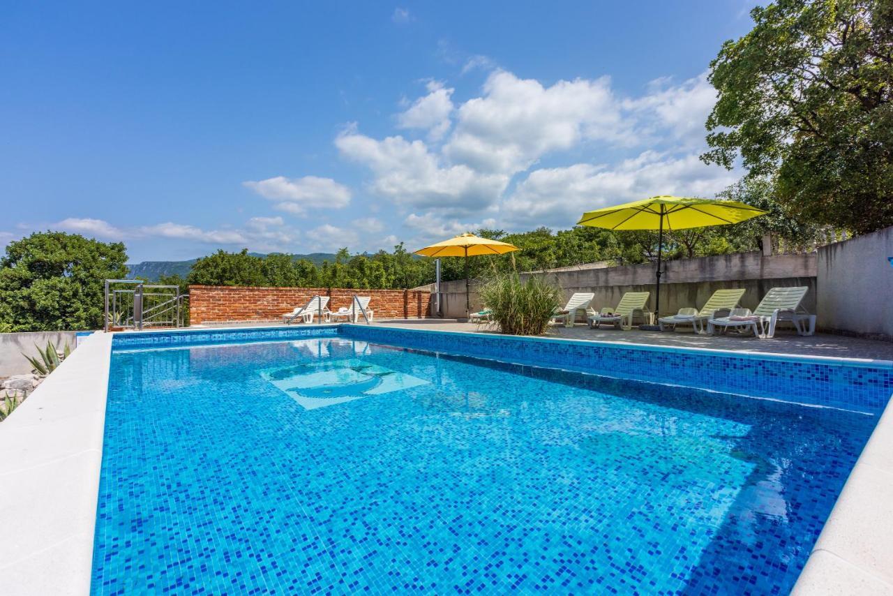 Apartmani Jaric Novi Vinodolski Buitenkant foto