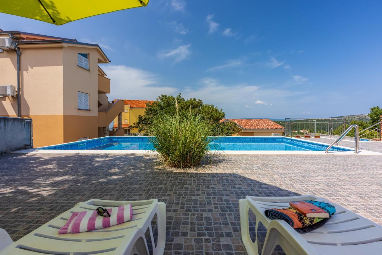 Apartmani Jaric Novi Vinodolski Buitenkant foto